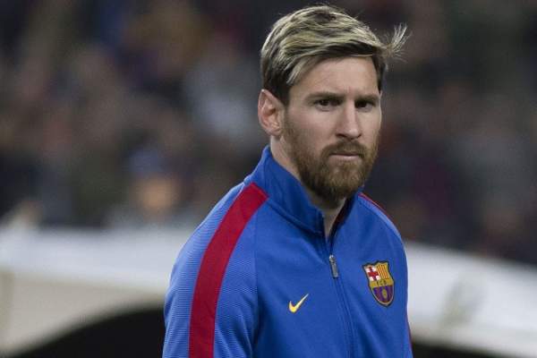 Lionel Messi, umilit la el acasă! Statuia sa din Buenos Aires a fost vandalizată! / FOTO