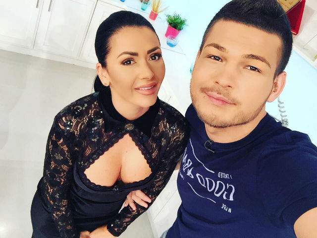 VIDEO & FOTO / Raluca Dumitru a părăsit de urgenţă platoul "Star Matinal" ca să-l deszăpezească pe Cristian Ţânţăreanu