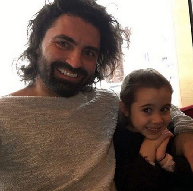 FOTO / Pepe a ieşit la ceai împreună cu fiica sa cea mare! Un detaliu a atras atenţia