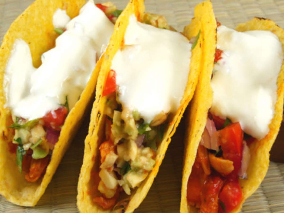 REŢETA ZILEI - JOI: Tacos cu pui! Cel mai delicios preparat mexican