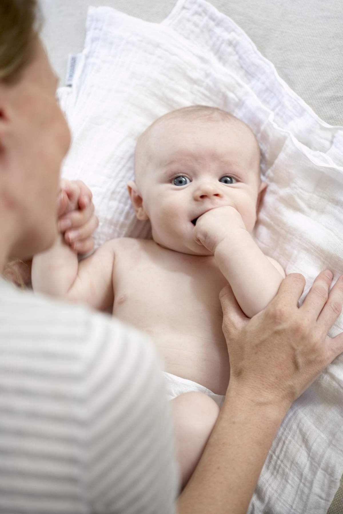 COPILUL conceput din TREI PĂRINŢI! Cum este posibil aşa ceva