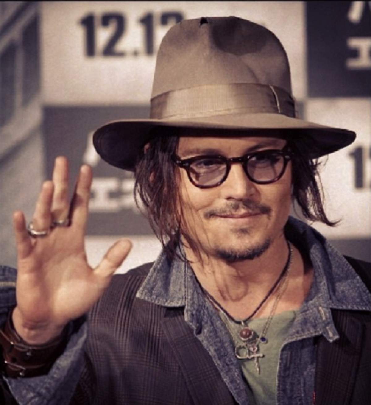 VIDEO / Johnny Deep în compania unei românce?! Au făcut chiar şi o filmare împreună