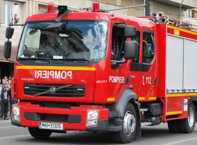 Iadul s-a dezlănţuit în Capitală! Încă un incendiu a avut loc în Bucureşti! Sunt case afectate!