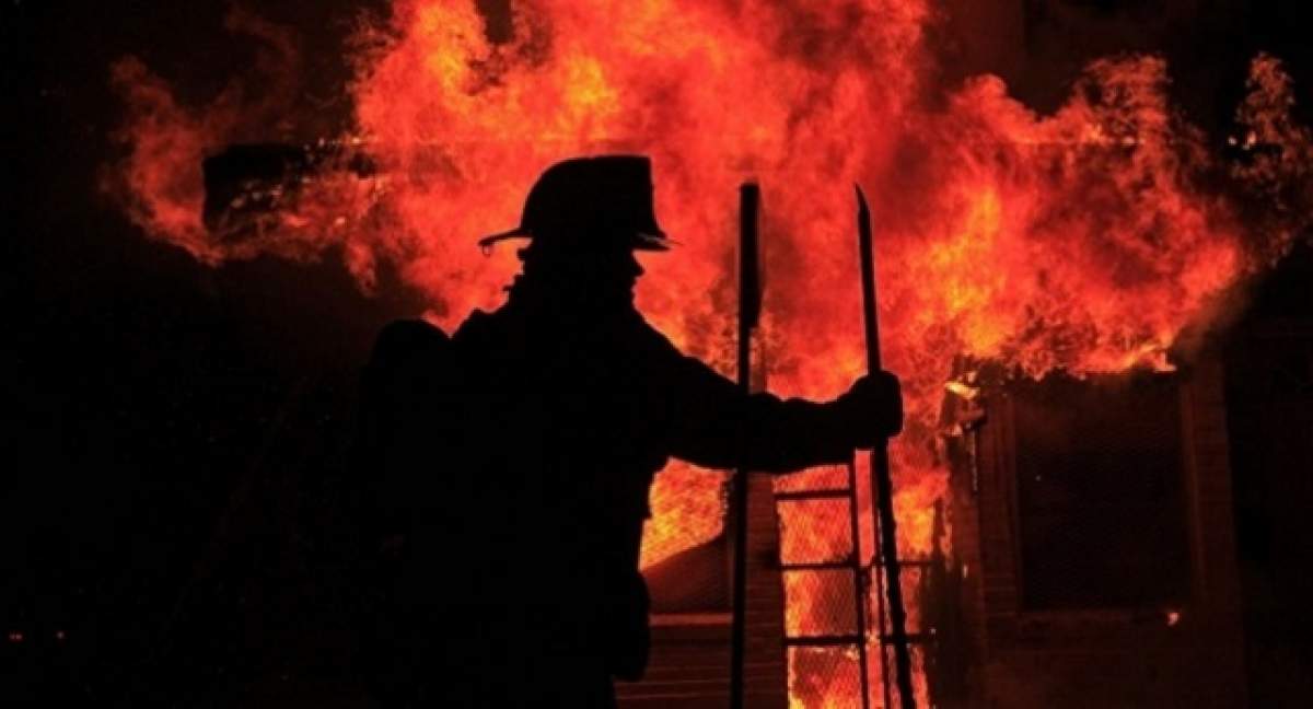 ÎNTREBAREA ZILEI - SÂMBĂTĂ: Cum supravieţuieşti unui incendiu? Este bine de ştiut!