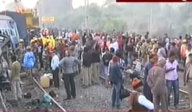 Cel puţin 36 de persoane au MURIT, iar 50 au fost rănite, după ce un tren a deraiat