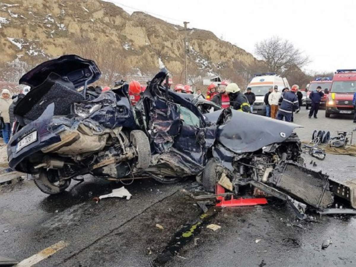 FOTO / Două persoane au murit şi alte două au fost grav rănite într-un accident rutier, în Constanţa