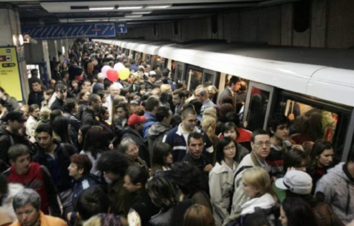 Panică la metrou! Un bărbat şi-a pierdut viaţa