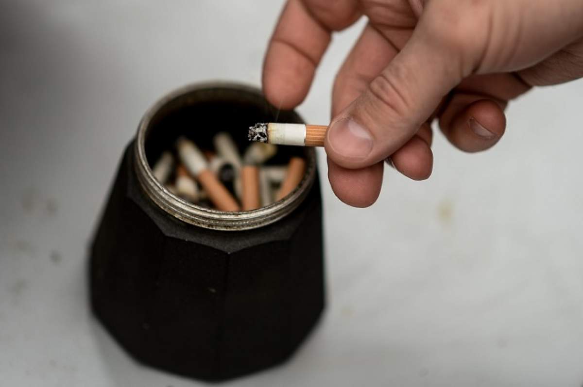 E mai dăunător decât fumatul! Milioane de români îl consumă şi nu ştiu căror riscuri se expun