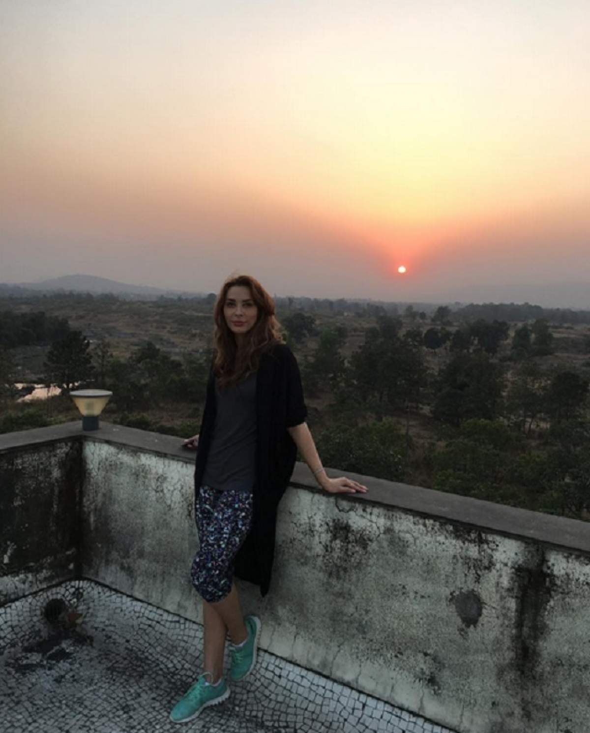 FOTO / Iulia Vântur face furori în India! Salman Khan nu o scapă din ochi deloc