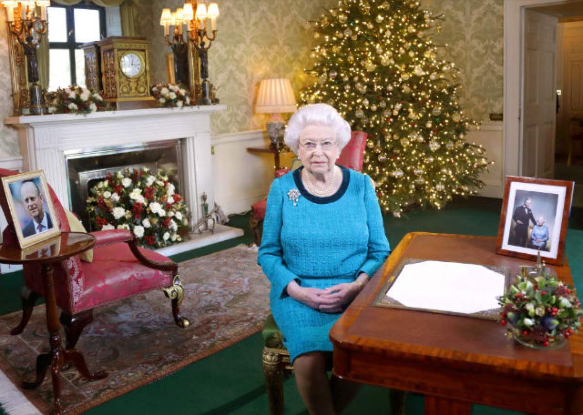 VIDEO / Ce i-a spus Regina Marii Britanii militarului care, din greşeală, a fost la un pas să o împuşte? Reacţia suveranei te face să râzi cu lacrimi