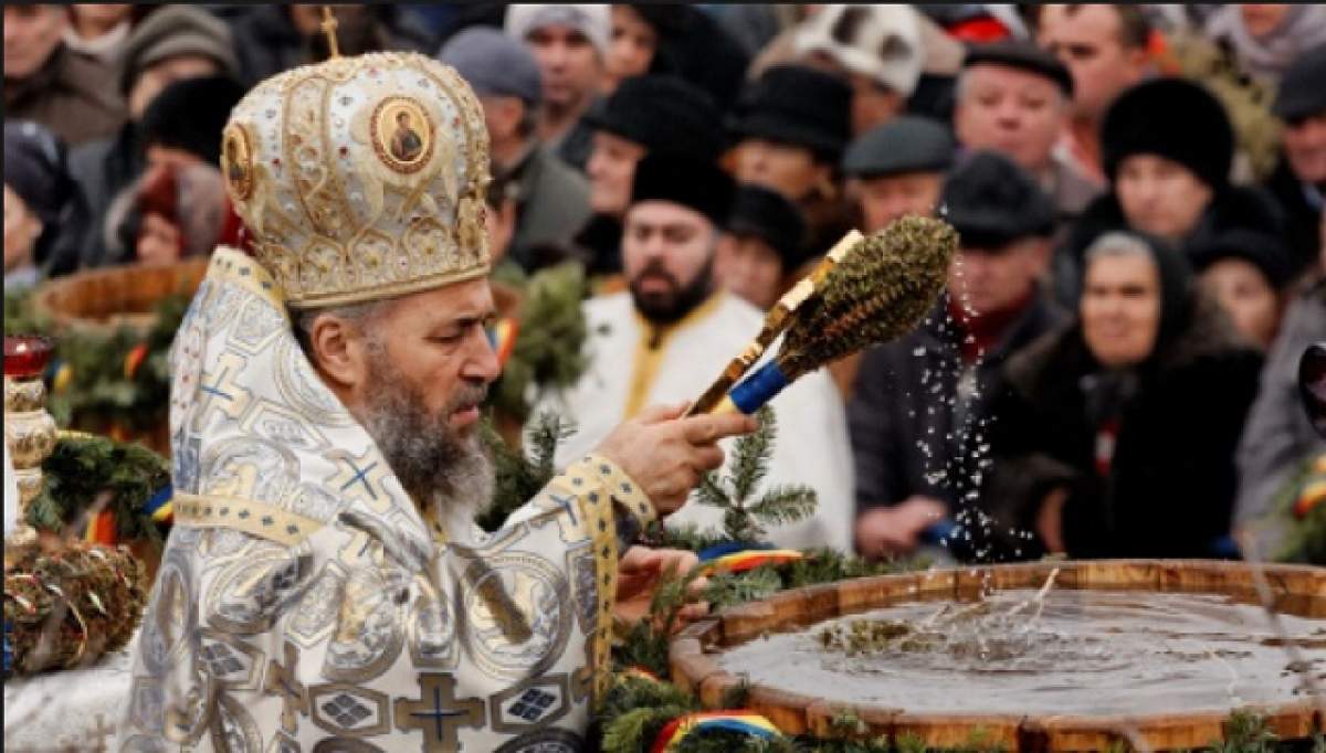 Le-a îngheţat apa în sticle! Slujba de Bobotează din Portul Tomis a fost anulată