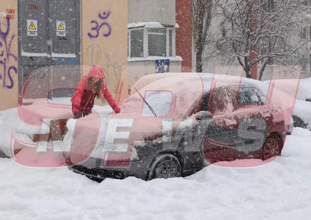 FOTO EXCLUSIV / Fitness de sezon! Cea mai controversată concurentă de la Insula Iubirii a trecut la munca de jos