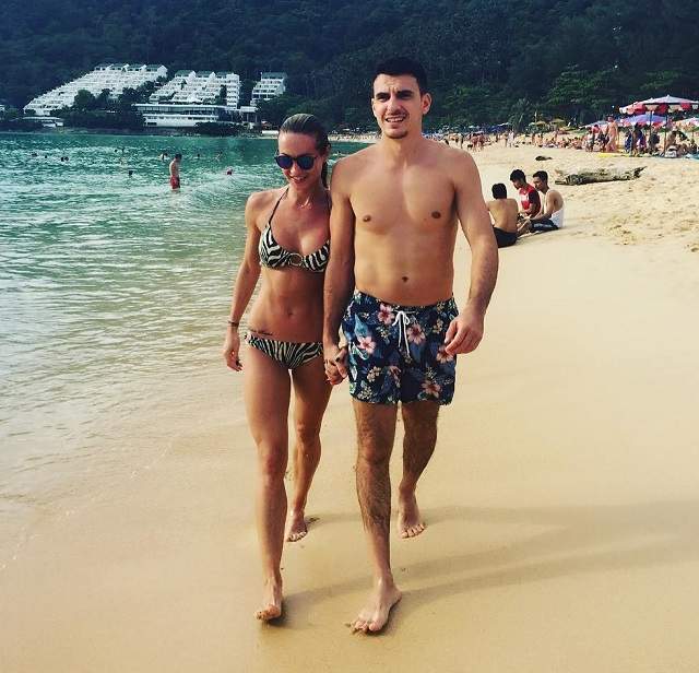 FOTO / Flavia Mihășan, romantică pe plajă cu iubitul ei. Cum au fost surprinși cei doi