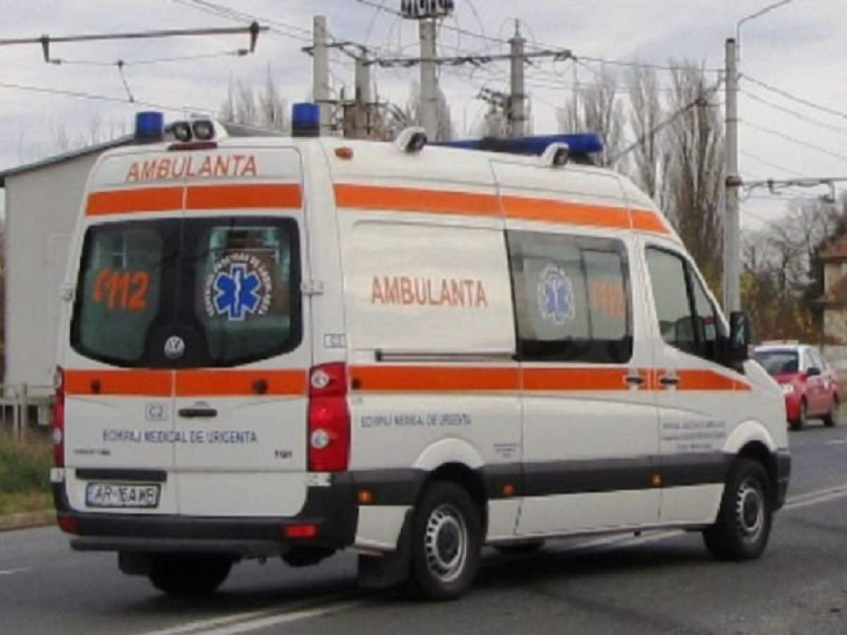 Accident grav în Bucureşti! O femeie şi un copil, loviţi din plin pe trecerea de pietoni
