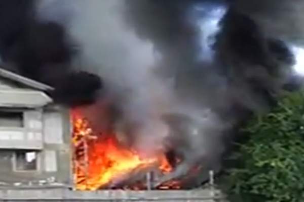 Tragedie în Galaţi! O femeie a ars de vie în propria casă, iar un bărbat se află în stare gravă, în urma unui incendiu devastator