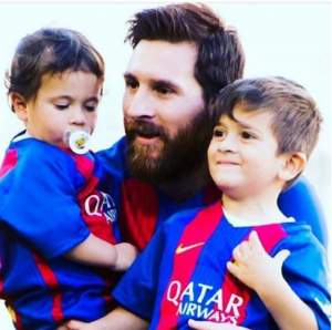 FOTO / Lionel Messi, tătic pentru a treia oară! Soția fotbalistului a făcut marele anunț