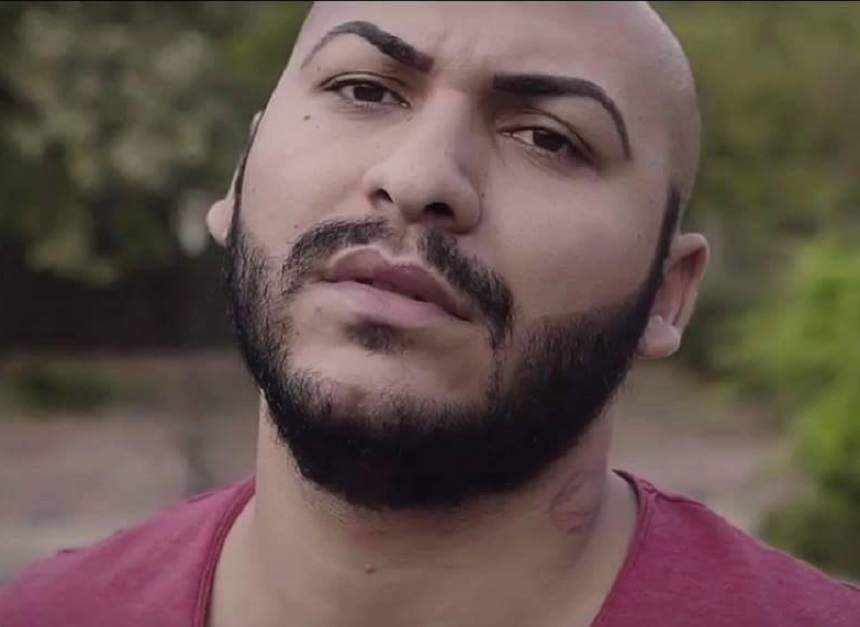 VIDEO / Dani Mocanu, melodie pentru DIICOT, după ce a petrecut o noapte în arest: "Aţi făcut-o pe mama să plângă pe la tribunal"
