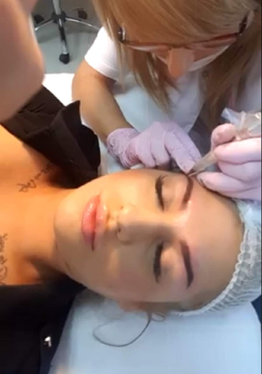 VIDEO / O să ajungă de nerecunoscut! Alexandra de la "Insula Iubirii", o nouă schimbare în zona feţei