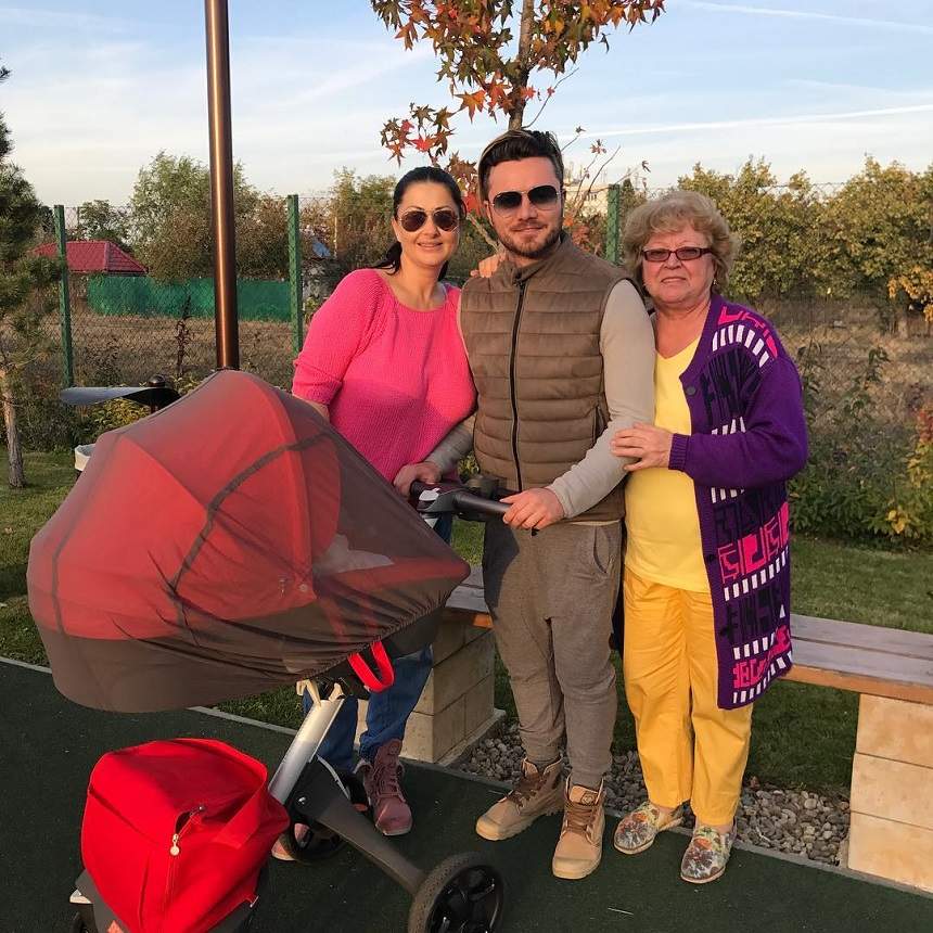 Gabriela Cristea a slăbit după sarcină! Vedeta s-a fotografiat cu fetița ei la piept