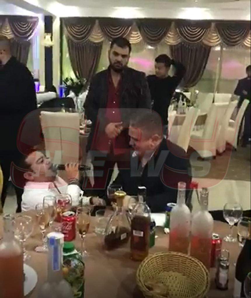 Nimeni nu l-a mai văzut aşa pe Mircea Nebunu! Adrian Minune l-a făcut să plângă pe cel mai temut interlop! / VIDEO EXCLUSIV