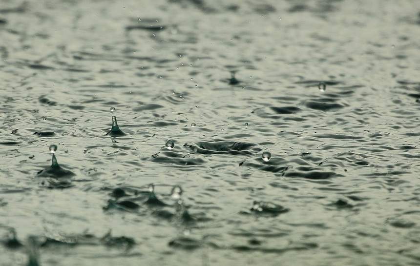 UPDATE / ALERTĂ METEO! Cod galben şi portocaliu de ploi însemnate cantitativ pentru 14 judeţe