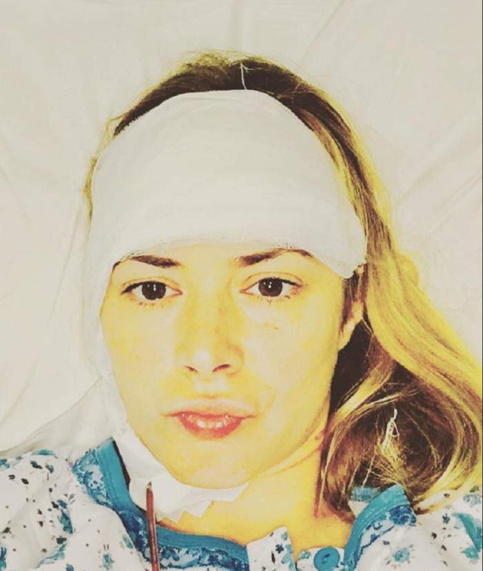 FOTO / Kitty Cepraga, intervenţie chirurgicală complicată în zona capului! Primele imagini cu ea, după operaţie