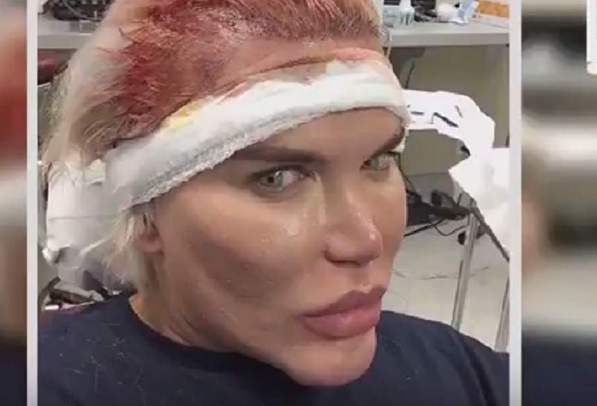 VIDEO / "Păpuşa umană" Ken şochează din nou! Rodrigo Alves a cheltuit 19,000 £ ca să aibă păr de... Barbie