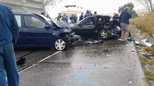 VIDEO / Accident terifiant la Iași! O tânără a murit în urma impactului. Mașinile au fost făcute praf