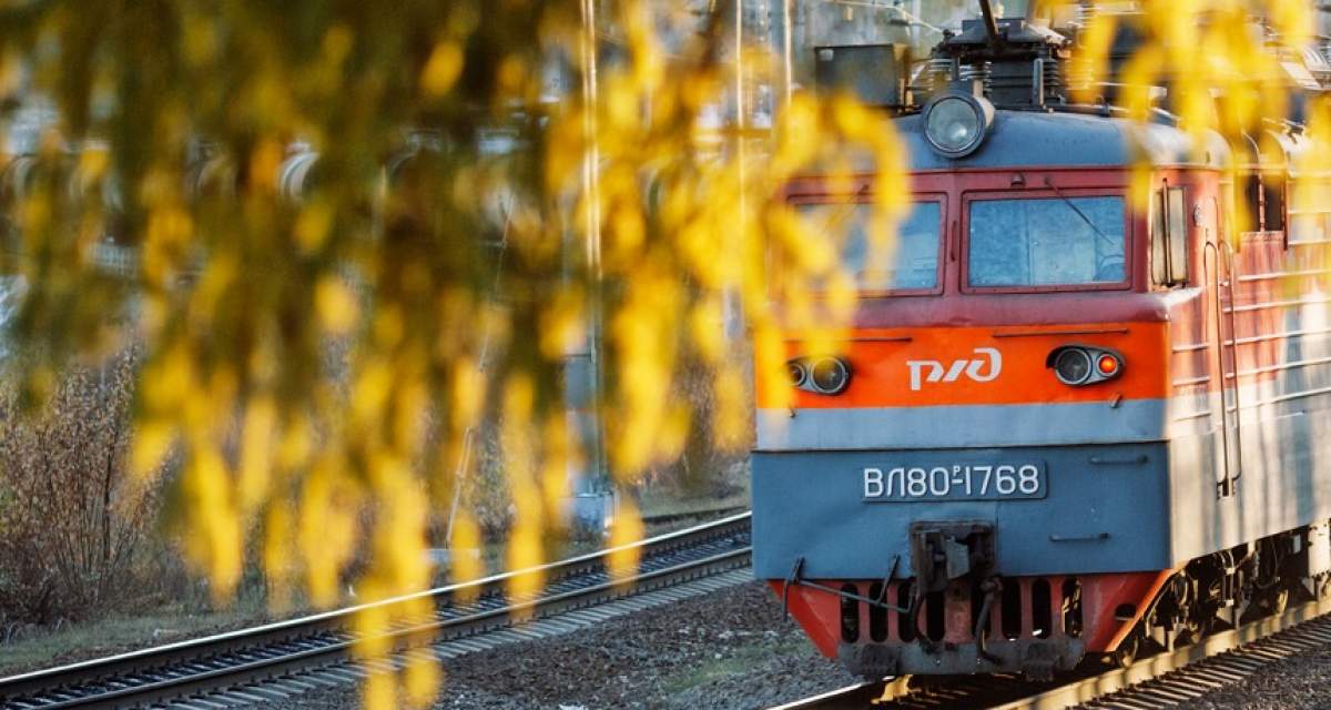 Tragedie pe calea ferată! O femeie a murit, după ce a fost lovită de tren