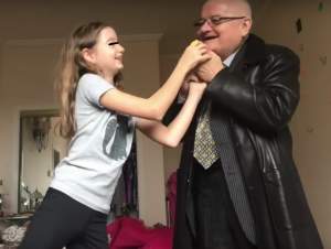 VIDEO / Irinel Columbeanu și fiica lui au plecat din țară! Ce a observat toată lumea la Irinuca