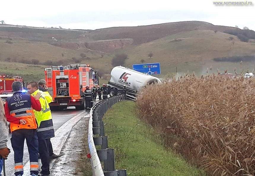 Accident mortal în Cluj! Șoferul unui autoturism a fost decapitat după impactul cu o cisternă care a luat foc