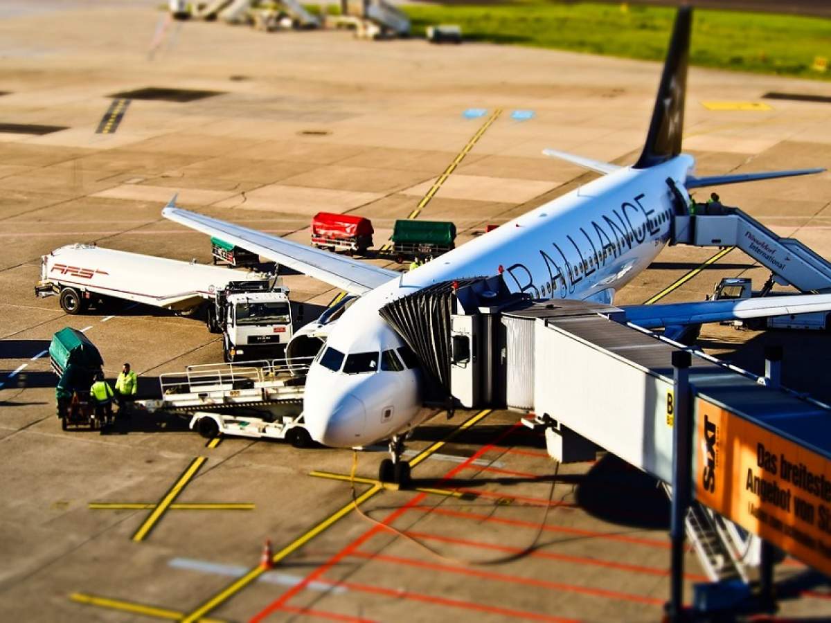 Tragedie pe aeroportul din Otopeni! Un bărbat a murit la bordul unui avion înainte de decolare