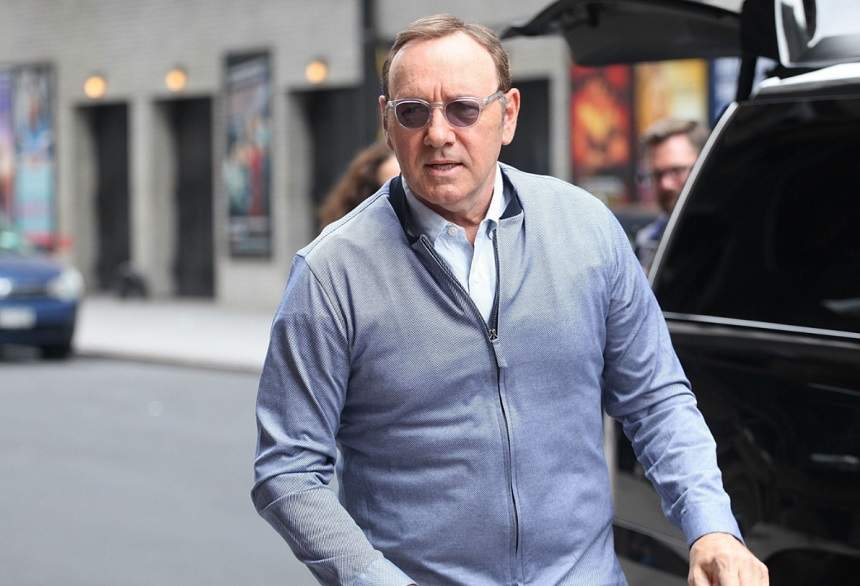 Acuzat că i-a făcut avansuri actorului Anthony Rapp, Kevin Spacey a recunoscut că e homosexual! Şi-a cerut scuze public