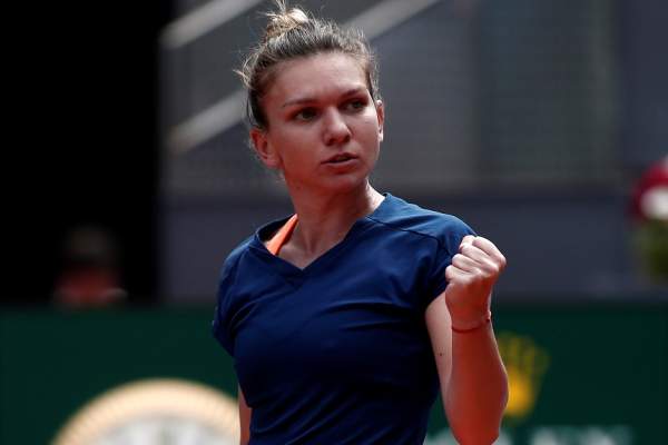Simona Halep, blocată de o întrebare la revenirea de la Turneul Campioanelor! „E o întrebare dificilă! Voi avea o discuţie”