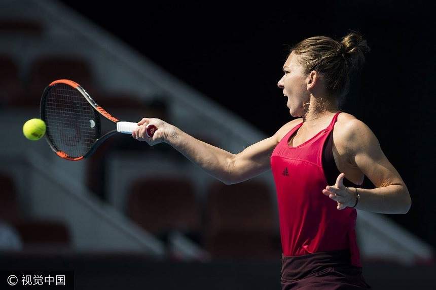 Simona Halep s-a calificat în finala turneului de la Beijing şi este noul lider mondial!