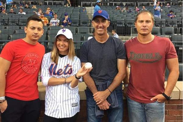 Reacţie emoţionantă a lui Darren Cahill, după ce Simona Halep a urcat pe primul loc în lume!