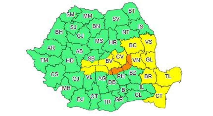 Meteorologii avertizează! Cod PORTOCALIU de ploi și ninsoare în mai multe zone ale țării!