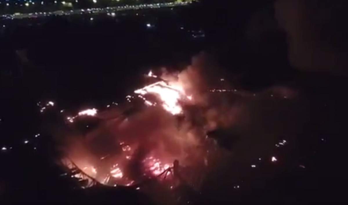 VIDEO / Incendiu uriaș într-o piață arhiplină din Moscova! 3000 de persoane au fost evacuate