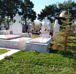 Ce se întâmplă la mormântul Ilenei Ciuculete! Imagini care spun totul despre ”grija” lui Cornel Galeș