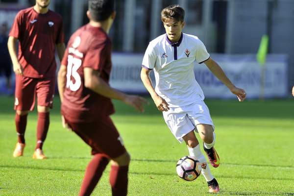 Ianis Hagi şi-a făcut bagajele! Fiul „Regelui” pleacă de la Fiorentina! Destinaţie neaşteptată pentru mijlocaş