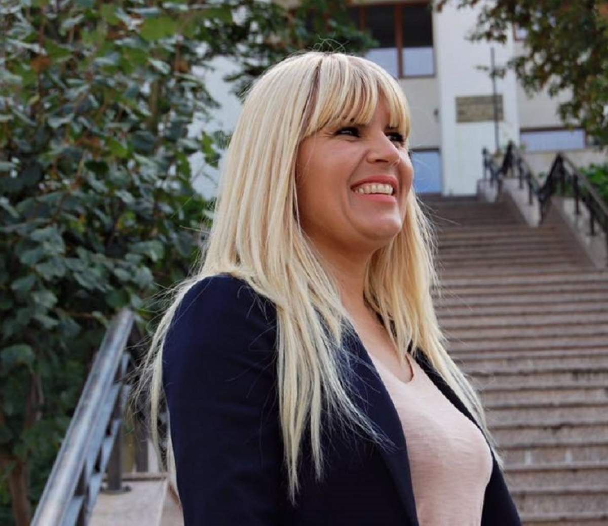 FOTO / Elena Udrea, de nerecunoscut! A apărut total schimbată la un eveniment monden