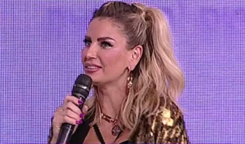 VIDEO / Andreea Bănică, motiv de dublă sărbătoare! "Prima oară a spus 'tata' "