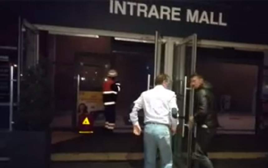 Incendiu puternic în Constanța, într-un mall! Zeci de oameni au fost evacuați