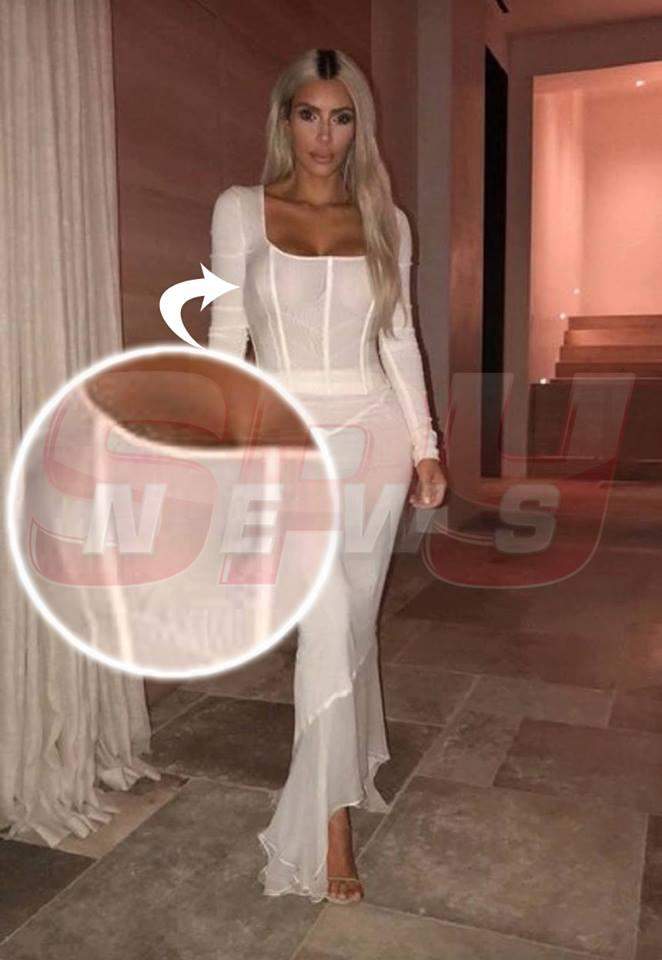 FOTO / Kim Kardashian a şters această imagine de pe Internet! Cum şi-a etalat, fără să vrea, "bijuteriile" la un eveniment