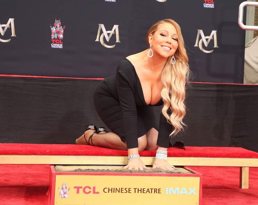 Ce kilograme în plus? Mariah Carey a îngenuncheat şi a rămas cu sânii la vedere