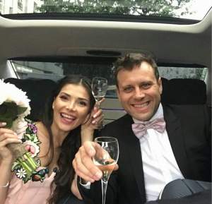 VIDEO / Surpriză pentru Alina Puşcaş, de ziua ei, din partea soţului: "Am ajuns într-un loc în care eram numai noi doi"