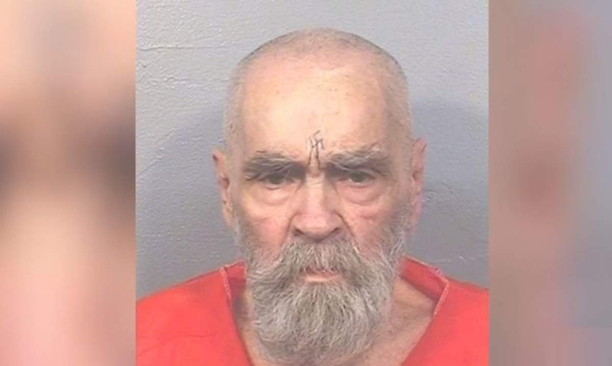 A murit cel mai temut criminal din ultimele decenii. Charles Manson avea 83 de ani