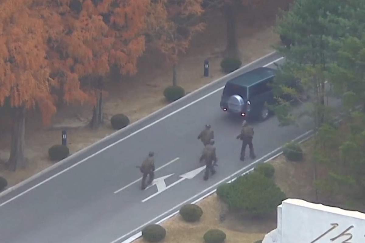VIDEO / Imaginile dramatice cu momentul în care un soldat a dezertat din Coreea de Nord!