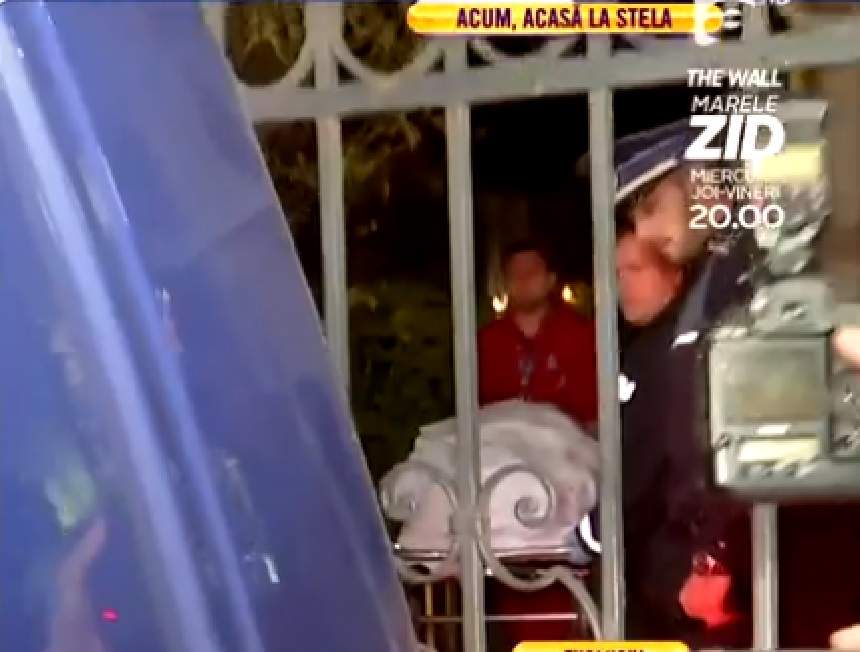 FOTO / Trupul neînsuflețit al Stelei Popescu a fost scos din curte! Imagini dureroase