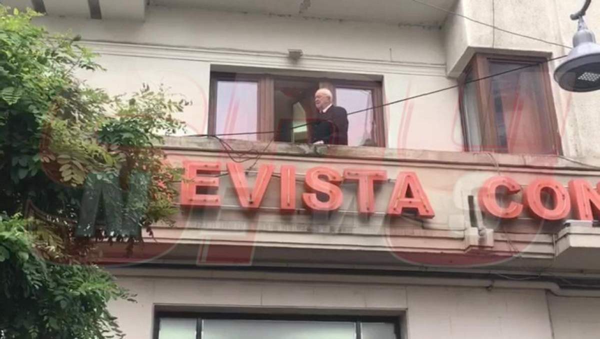 Alexandru Arșinel, doborât! Cum a apărut la balconul teatrului unde a fost depus trupul Stelei Popescu / VIDEO